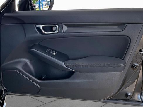 Used 2025 Honda Civic Sport image 23