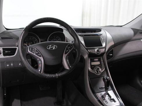 Used 2013 Hyundai Elantra Limited w/ Technology Pkg image 6