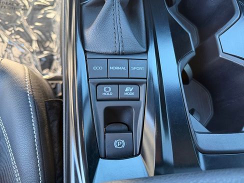 Used 2025 Toyota Camry SE w/ Multimedia Upgrade Package FWD image 32
