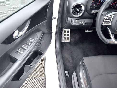 Used 2021 Kia Forte GT-Line image 27