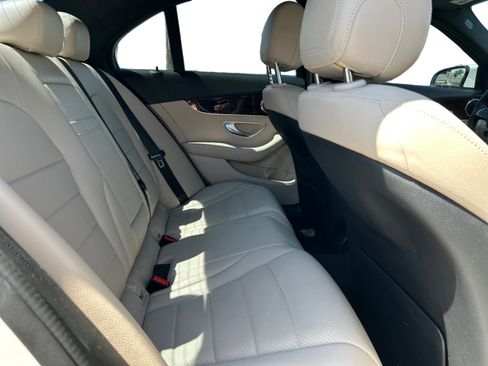 Used 2018 Mercedes-Benz C 300 Sedan image 18