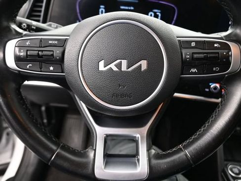 Used 2023 Kia Sportage EX FWD image 11