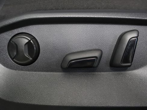 Used 2023 Volkswagen Tiguan SE R-Line AWD/4WD image 27