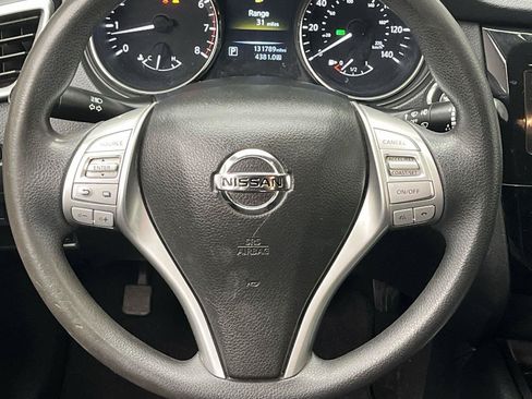Used 2015 Nissan Rogue SV AWD/4WD image 12
