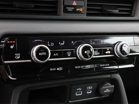 New 2025 Honda Pilot EX-L image 16