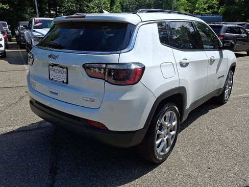 Certified 2023 Jeep Compass Latitude AWD/4WD image 7