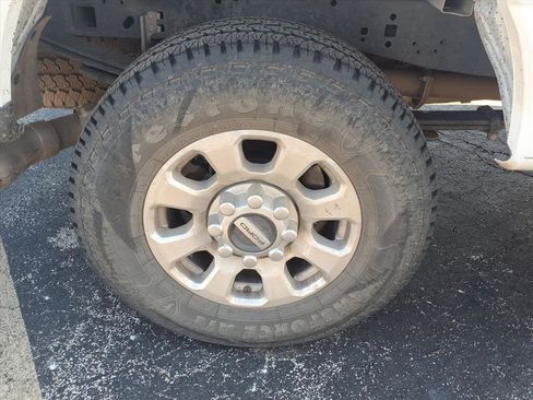 Used 2024 Ford F250 XLT image 26