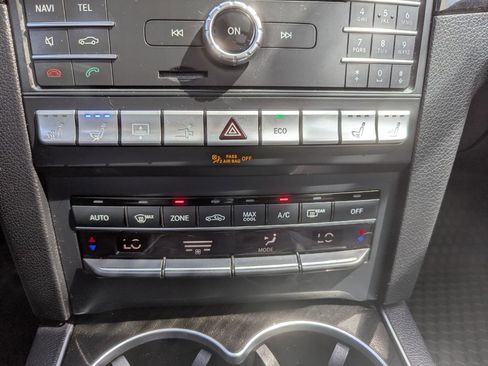 Used 2016 Mercedes-Benz E 400 4MATIC Coupe image 29