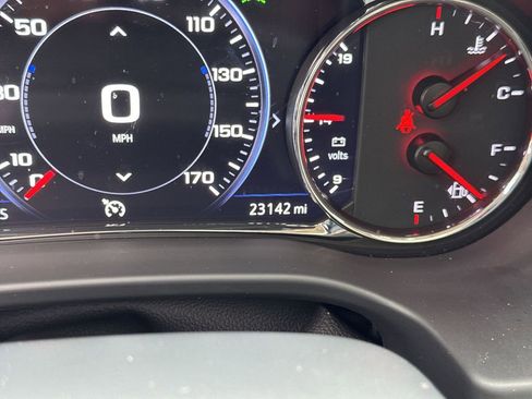 Used 2023 GMC Acadia Denali image 12