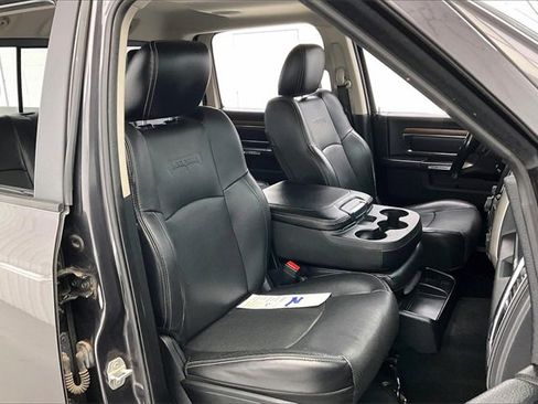 Used 2017 RAM 1500 Laramie image 7