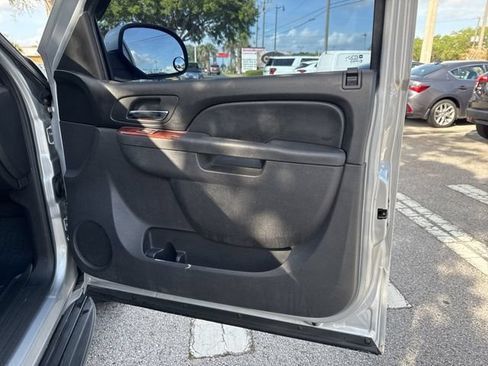 Used 2013 Chevrolet Tahoe LS RWD image 13