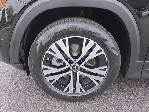 Certified 2025 Mercedes-Benz GLB 250 4MATIC image 9