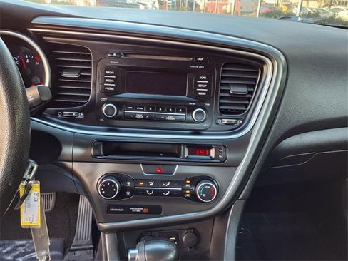 Used 2015 Kia Optima LX image 18