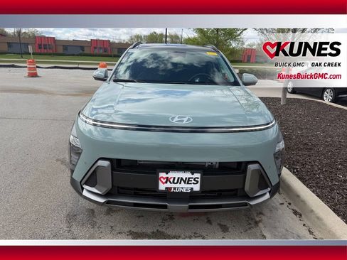 Used 2025 Hyundai Kona Limited AWD/4WD image 3