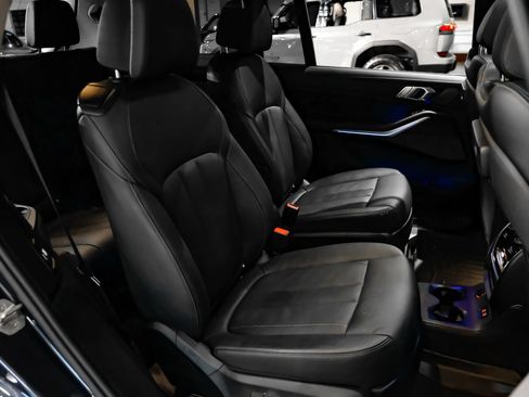 Used 2020 BMW X7 xDrive40i w/ Premium Package AWD/4WD image 45