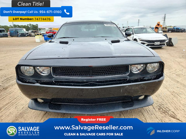 Used 2012 Dodge Challenger SXT RWD image 7