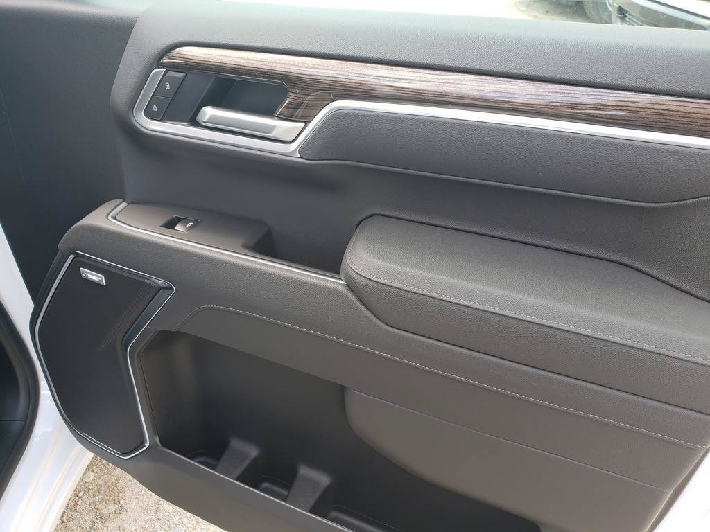 New 2026 Chevrolet Silverado 1500 RST w/ Convenience Package II AWD/4WD image 23