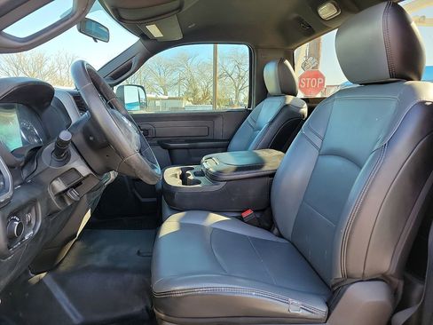 Used 2021 RAM 4500 Tradesman image 13