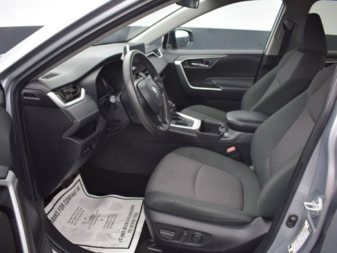 Used 2024 Toyota RAV4 XLE FWD image 13