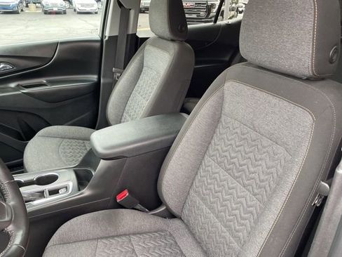 Used 2022 Chevrolet Equinox LT image 12