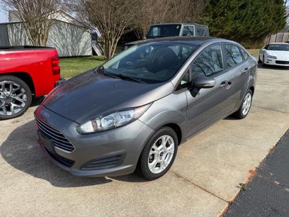 Used 2014 Ford Fiesta SE