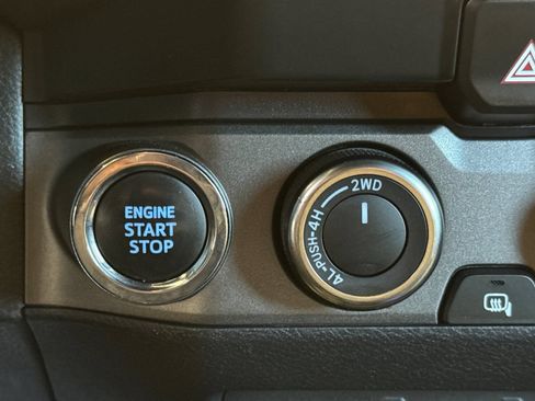 Certified 2023 Toyota Tacoma TRD Sport AWD/4WD image 27