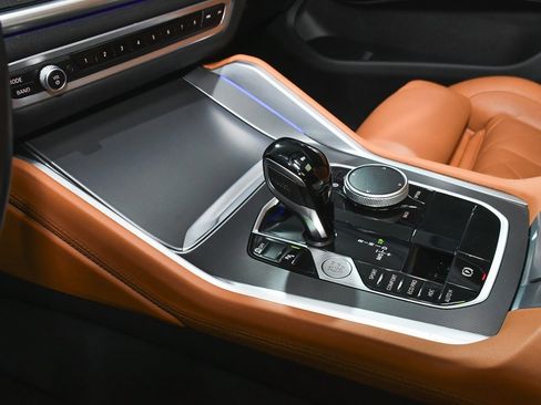 Used 2023 BMW X6 xDrive40i w/ M Sport Package image 46