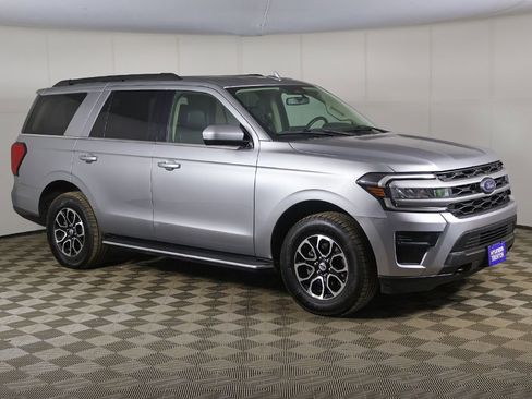 Used 2022 Ford Expedition XLT AWD/4WD image 50