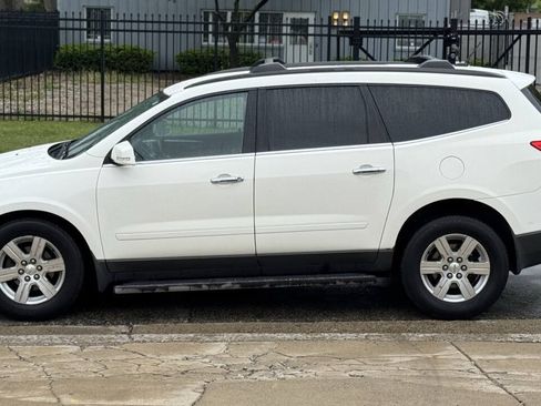 Used 2011 Chevrolet Traverse LT w/ LPO, 'HIT The Road' Package AWD/4WD image 11