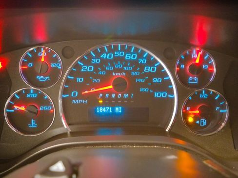 Used 2024 GMC Savana 2500 Work Van w/ Driver Convenience Package image 37