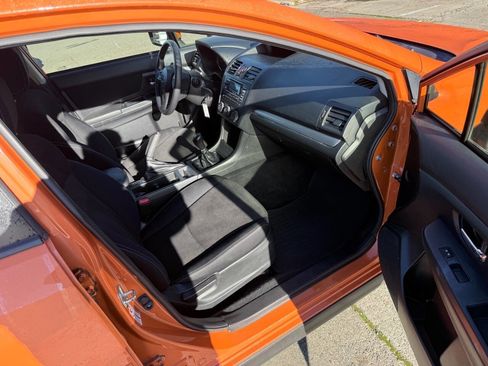 Used 2014 Subaru Crosstrek 2.0i Premium w/ Popular Package #1 image 9