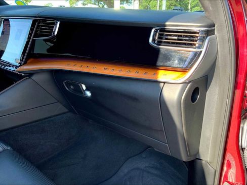 Used 2024 Jeep Grand Wagoneer L Series III image 17