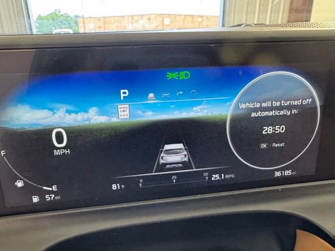 Used 2024 Kia Seltos SX w/ SX Sunroof Package AWD/4WD image 4
