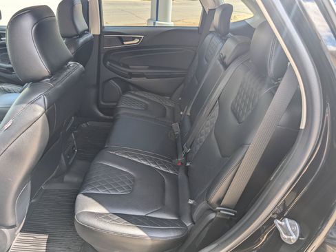 Used 2023 Ford Edge Titanium AWD/4WD image 13