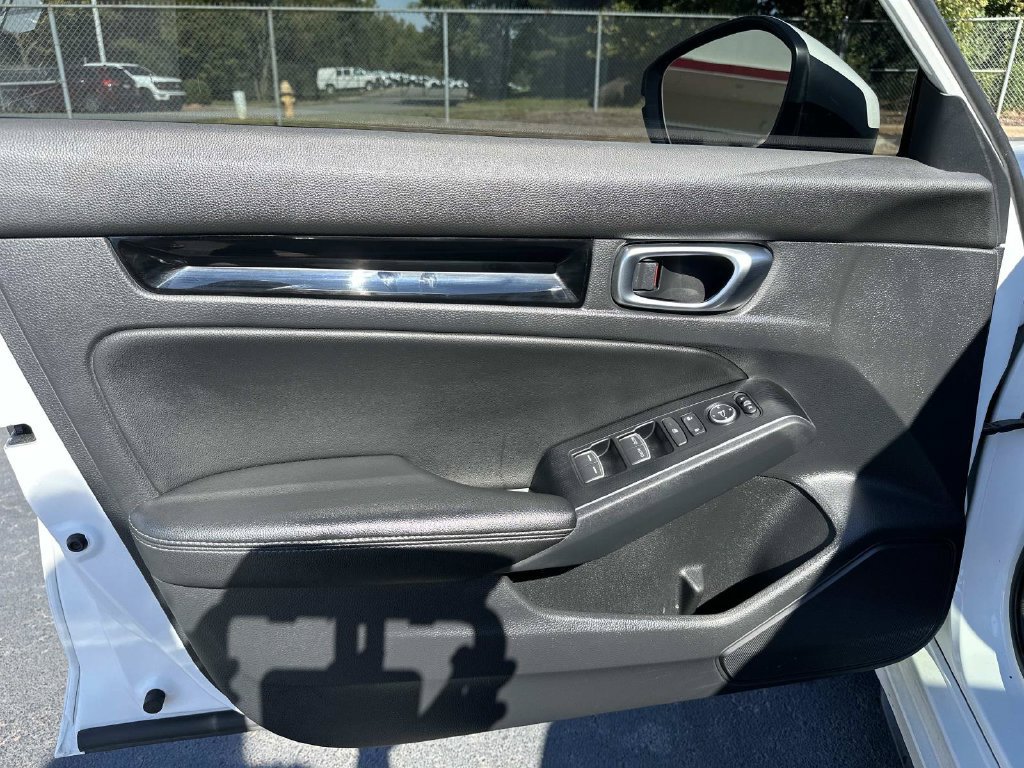Used 2022 Honda Civic Sport Touring image 17