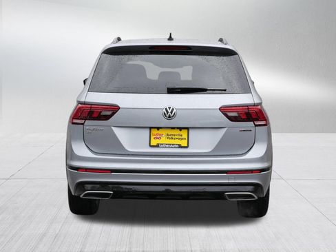 Certified 2021 Volkswagen Tiguan SE R-Line image 5