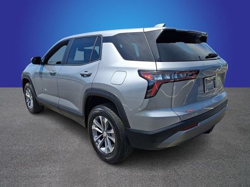 Used 2025 Chevrolet Equinox LT FWD image 6