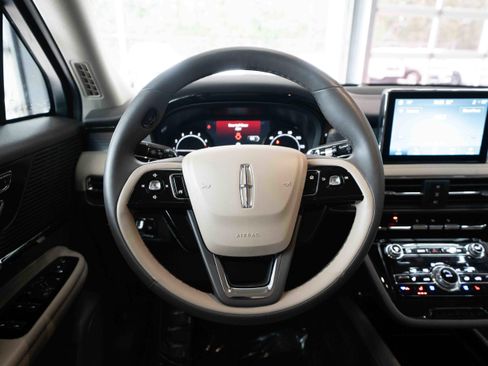 Used 2022 Lincoln Corsair AWD w/ Equipment Group 101A image 21