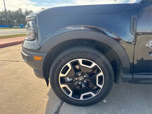 Certified 2024 Ford Bronco Sport Outer Banks w/ Tech Package image 23