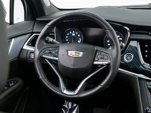 Used 2024 Cadillac XT6 Premium Luxury w/ Technology Package image 12