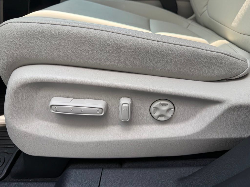 New 2026 Honda Odyssey EX-L image 13