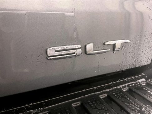 Used 2021 GMC Sierra 1500 SLT image 29