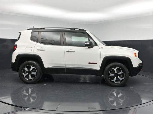 Used 2019 Jeep Renegade Trailhawk w/ Cold Weather Group II AWD/4WD image 4