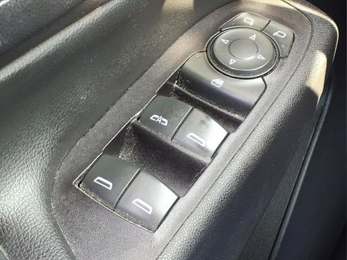 Used 2019 Chevrolet Equinox LT image 19