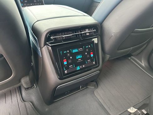 Certified 2025 Cadillac Escalade IQ Luxury 2 w/ LPO, Premium Carpet Package image 16