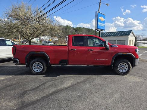 Used 2024 GMC Sierra 2500 Pro w/ Convenience Package image 8