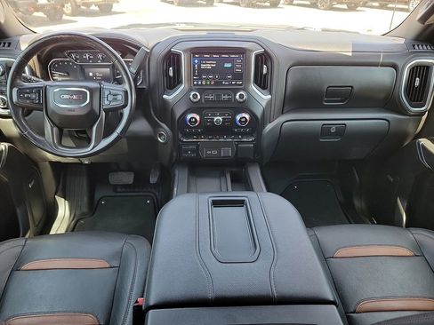 Used 2021 GMC Sierra 1500 AT4 w/ AT4 Preferred Package AWD/4WD image 17