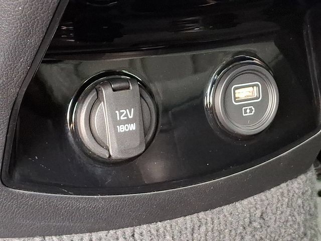 Certified 2022 Kia Sorento SX Prestige AWD/4WD image 11