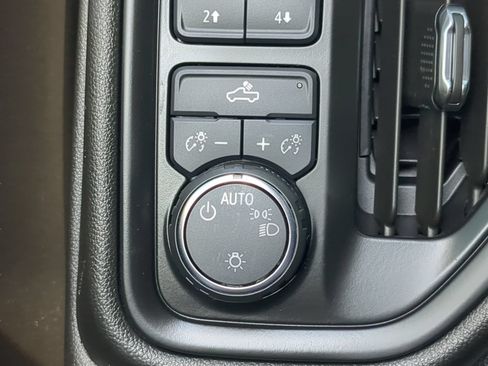 Used 2019 Chevrolet Silverado 1500 Custom Trail Boss w/ Custom Convenience Package AWD/4WD image 63