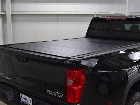 Used 2024 Chevrolet Silverado 3500 High Country w/ High Country Premium Package AWD/4WD image 29